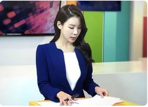 健身房|35岁的美女播音员，热爱健身身材曲线迷人，坚持这项运动你也可以