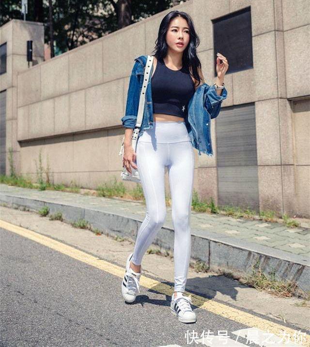 气质 -紧身打底裤美女,展现出苗条的身材,彰显出女神的气质