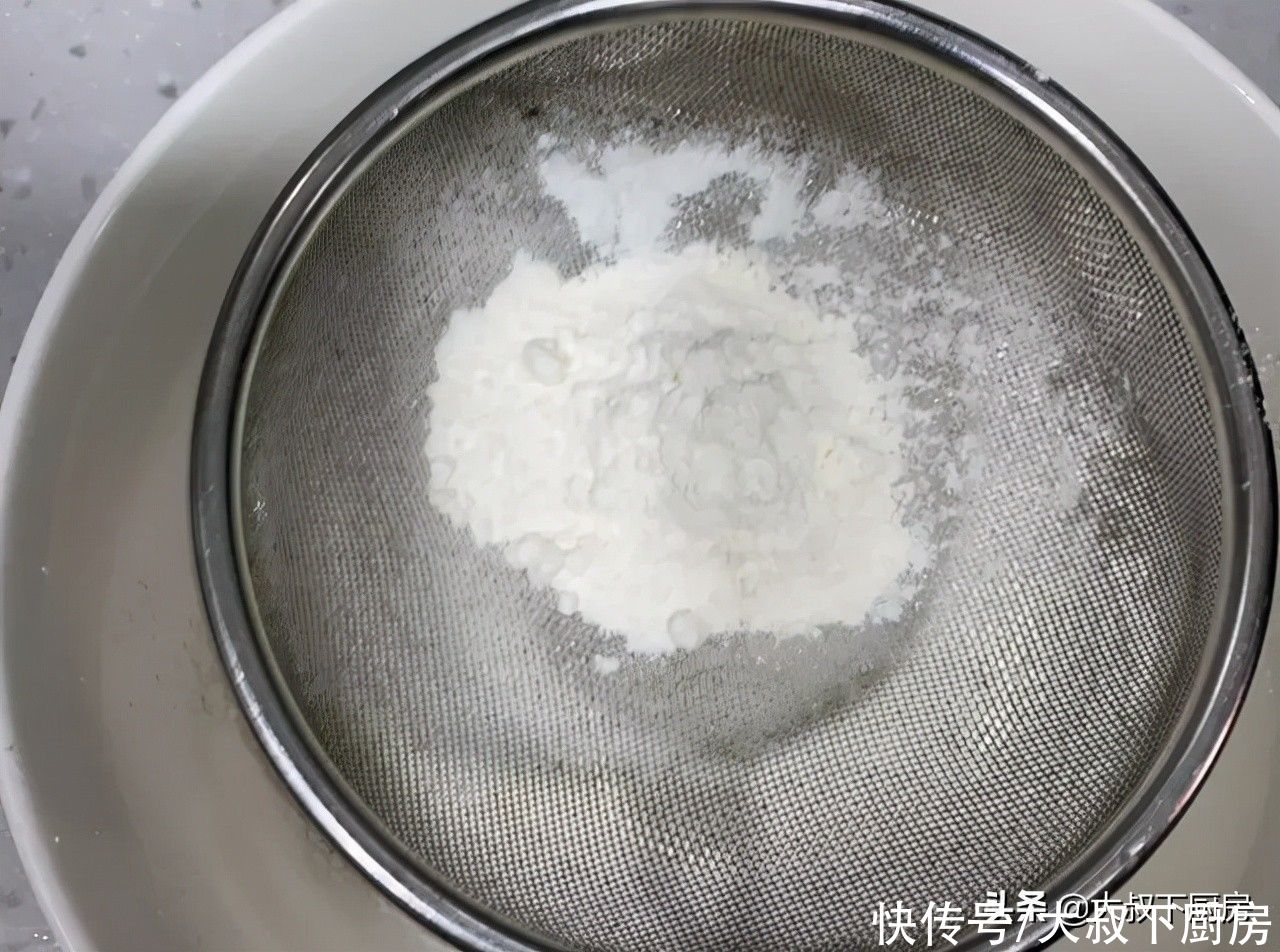 松软|没烤箱也能做！大叔教你古早味蛋糕，绵密松软，简单易学，超好吃