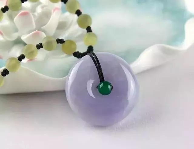 翡翠挂绳搭配全攻略,收藏这一篇就够了