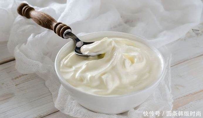 机关|酸奶盒子上的秘密机关,难怪平时酸奶喝不干净!