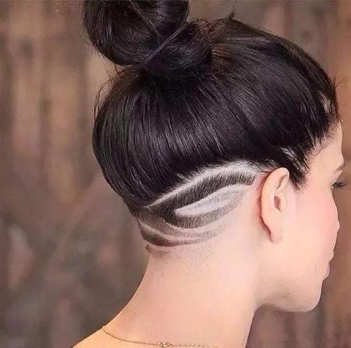 发量多？正好试试这款发型