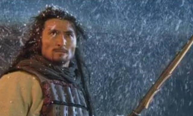 宋江!在水浒里出场很少,却能打败林冲,重要的是他还不会武功!