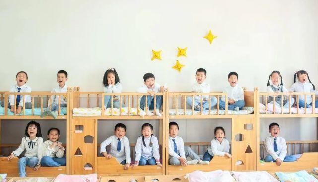 创意|恰同学少年！沪16区幼儿园、中小学创意毕业照来了