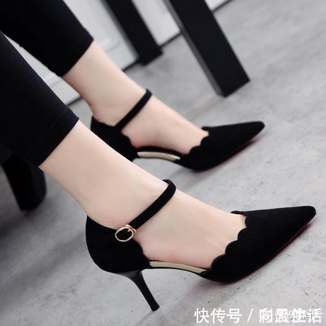 脚尖 长得太慢,那就来一款高跟鞋吧,哪一款是你梦中的水晶鞋呢