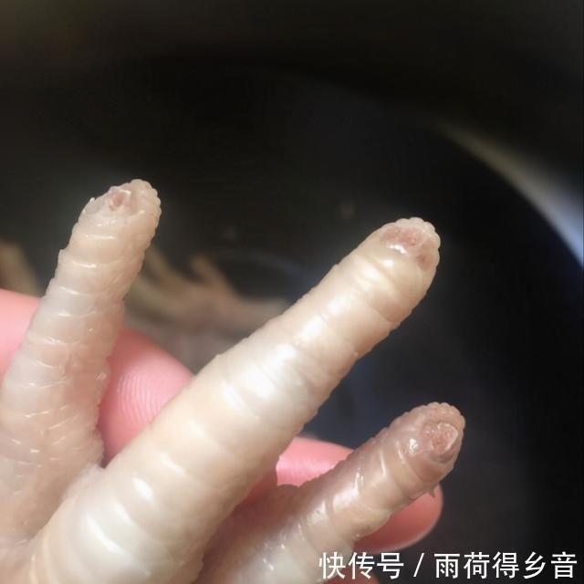 出新|广式早茶的经典之作,鸡爪也能吃出新高度,全靠这一手烹饪技巧!