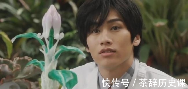 拉萊耶|黑暗特利迦奧特曼將在9月份登場,我直接快進到男主一打四