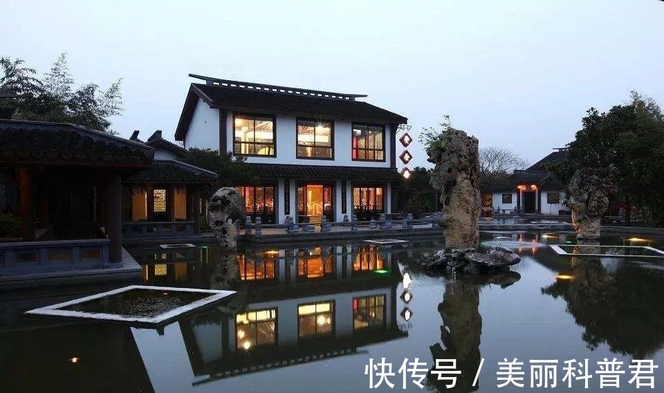 诗园#七律:题松江诗园屈原像