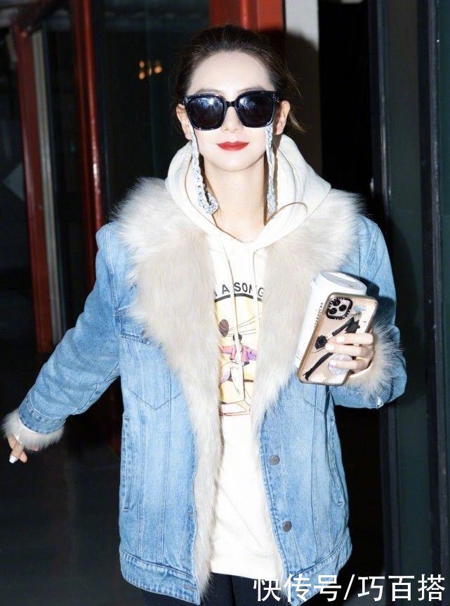  冬天|今年冬天流行色来了，女明星这个冬天都在变“嫩”，你还在犹豫吗