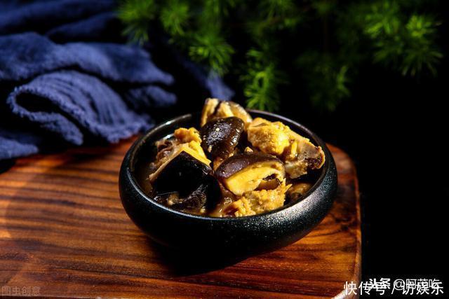 手把手教您炖鸡汤,营养美味,全身暖呼呼