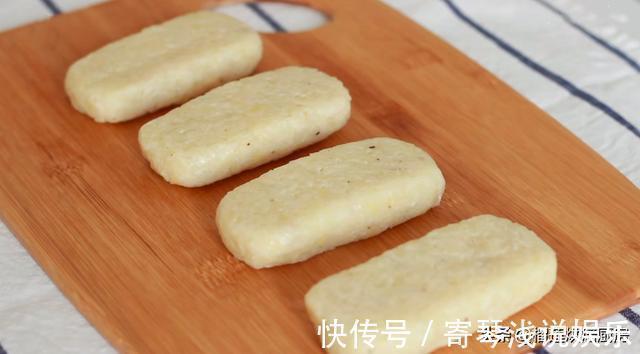 在家给孩子做出麦当劳同款芝士拉丝早餐薯饼，低盐低油更健康