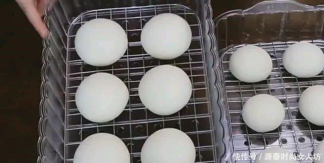 不用|手把手教你在家蒸馒头,和面不用酵母粉,做出来的馒头又白又松软