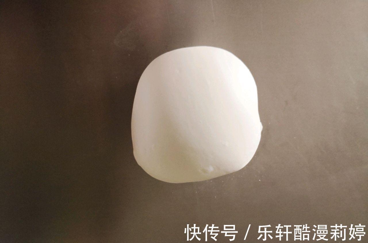 泡打粉|做红糖黑芝麻饼一点都不难，又软又有嚼劲儿，营养健康还好做