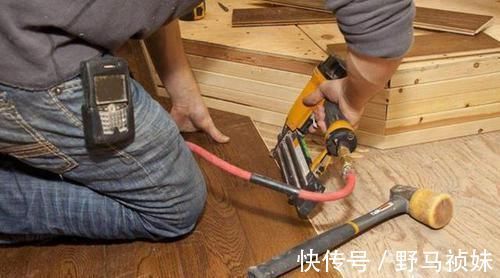 铺设|头次见有人装修这样铺地板的，太聪明了，起码能省一半人工钱