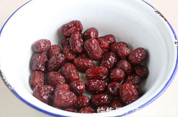 过年必吃的红枣糕,自制只要3分钟,待客送礼的上品