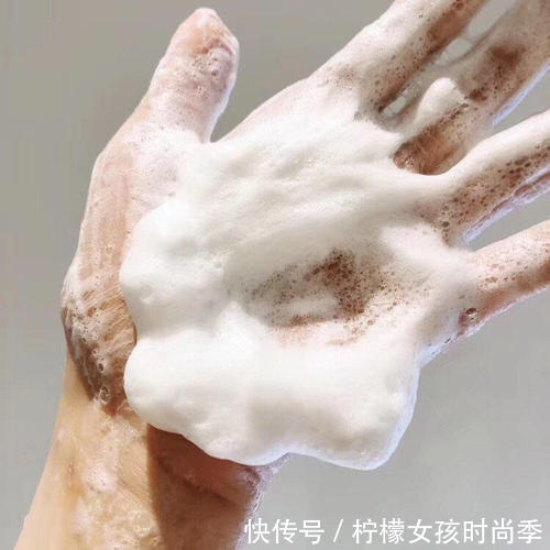 成分|适合学生党的“性价比”款洗面奶,不吃土也买得起,你用过哪款?