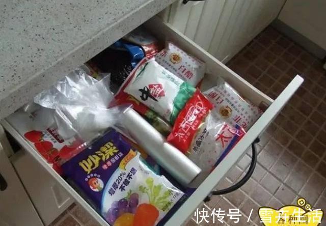 橱柜|晒晒我家3平米厨房，朋友们都说头次见水槽这样装，真是太有才了