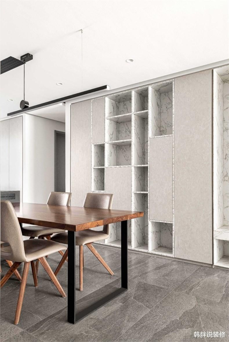 走墙|160㎡极简新房，给装修做减法，大白墙+无主灯，那叫一个高级