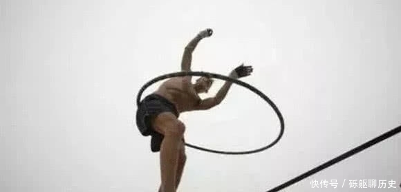  感动|世界吉尼斯：第二项特别的父爱，如果你爸爸这样做，你会感动吗？