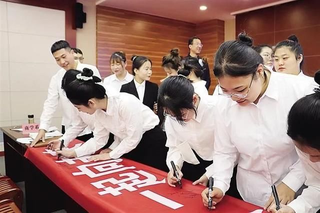 文化广场|沧州冬奥文化广场正式启动!冬奥帮扶团队荣耀出征