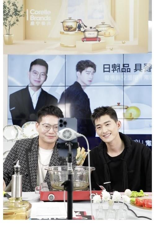 张翰现身马帅直播间在线营业,带货秀厨艺两不误