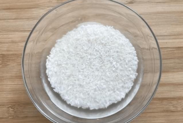 蒸米饭，淘米后不要直接加水！牢记这6点，米饭松软清甜，喷喷香