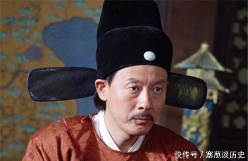 我家|宰相报喜：我家枯井能喷酒，皇帝前去参观，半路发现异常：诛九族