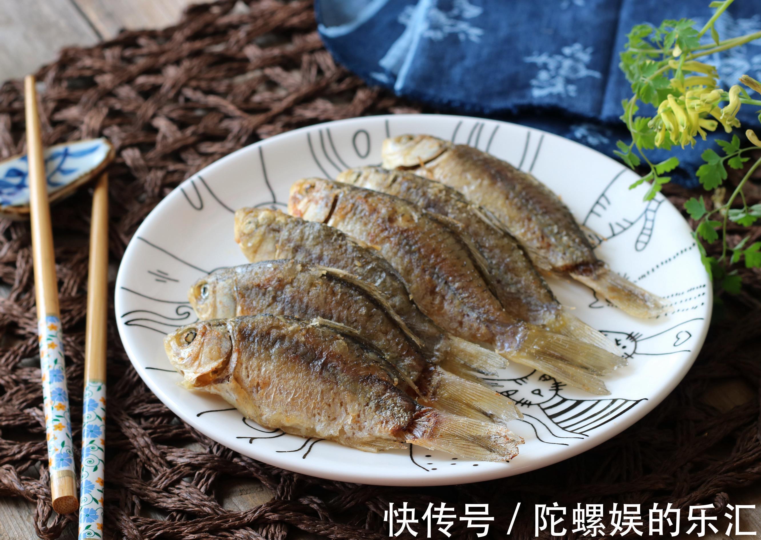 大厨|煎鱼总破皮？大厨：记住这3个小技巧，鱼皮不破，味道更鲜美