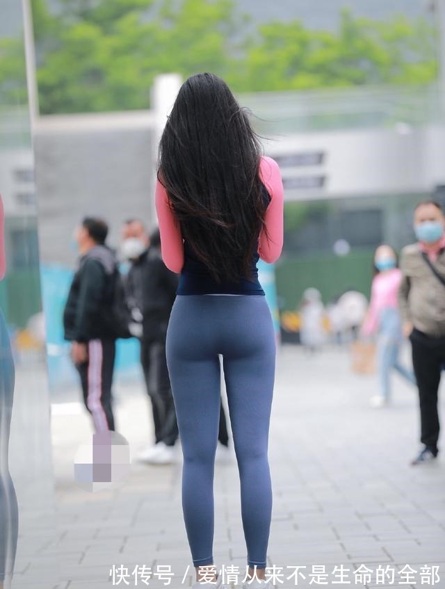 小蛮腰|长袖运动上衣搭配紫色瑜伽裤，修身时尚，活力四射