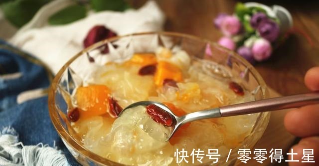 百合炖汤|秋季进补，多给家人喝这汤，营养极高，精神饱满过秋天！