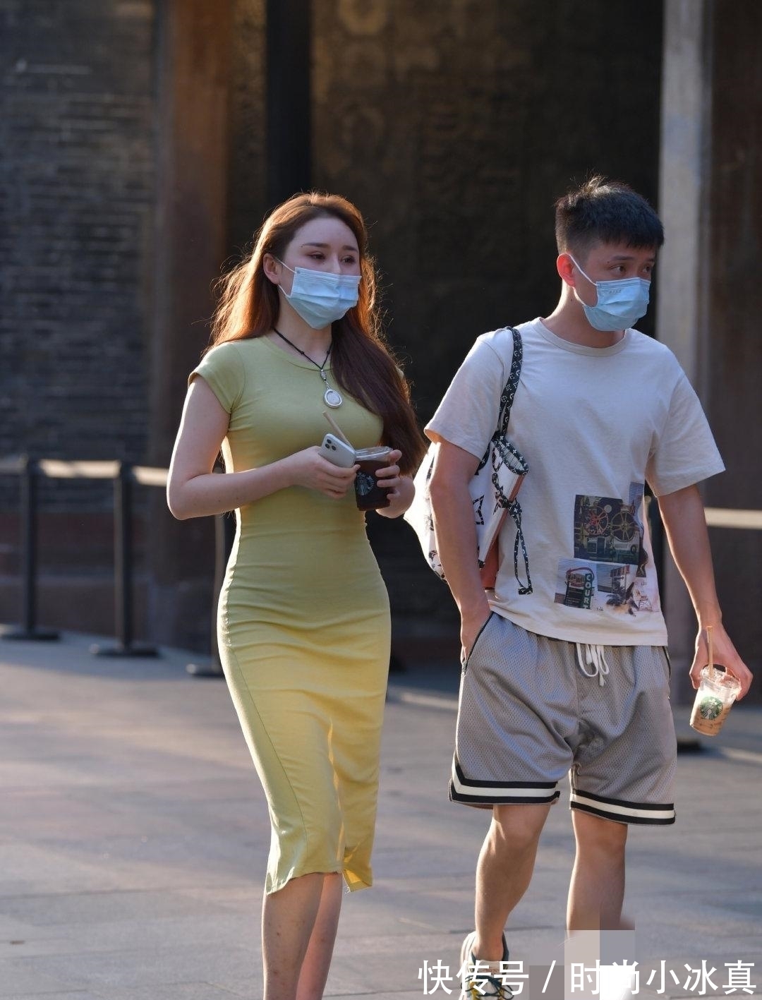 t恤衫|美女土色连衣裙,“轻熟”气质充满韵味