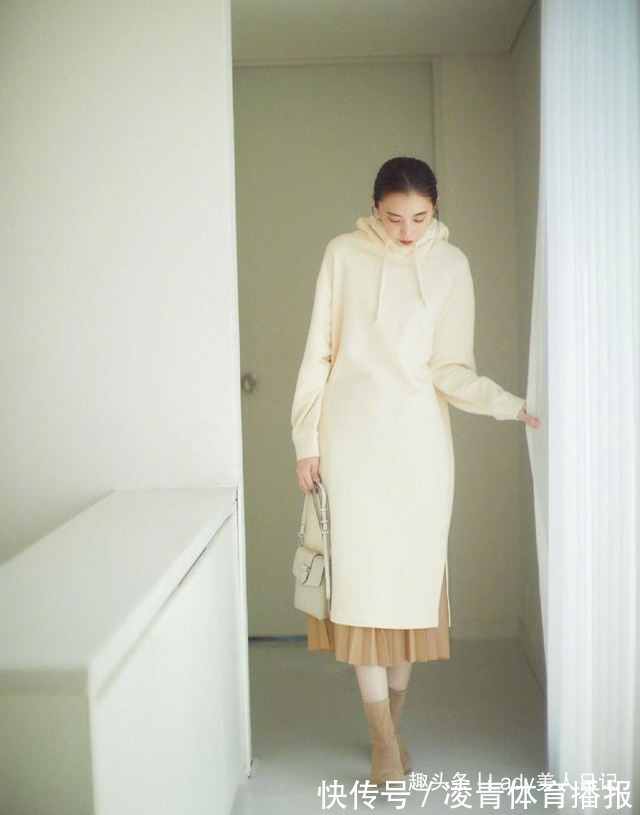 穿搭 早秋的高级美,我建议你穿“象牙白”,日本优衣库的穿搭供你借鉴