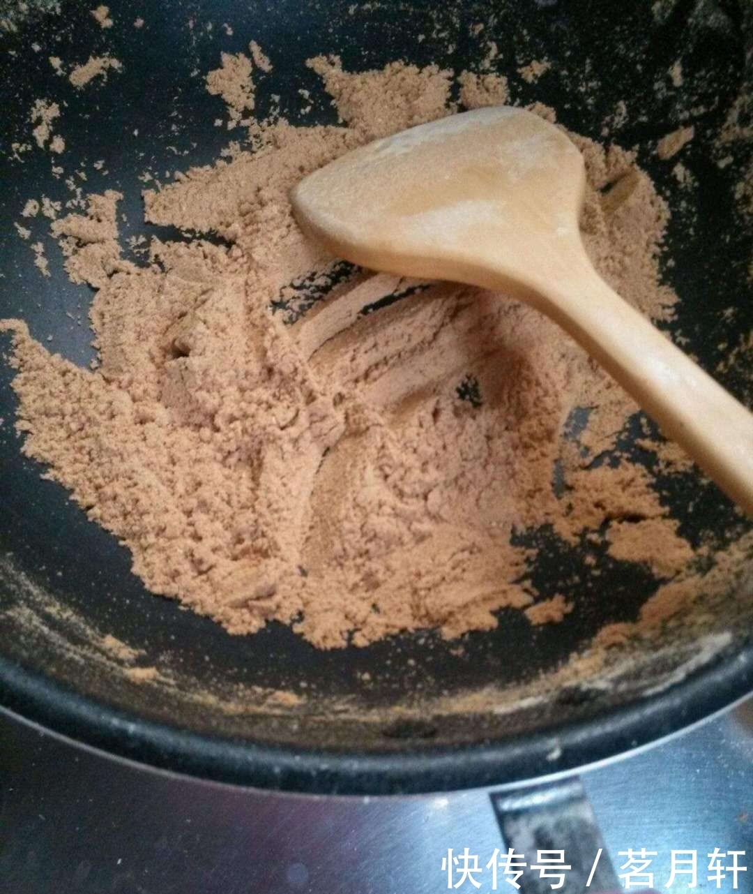 想吃点心不用买,教你在家做“驴打滚”,不用烤箱,软糯香甜!