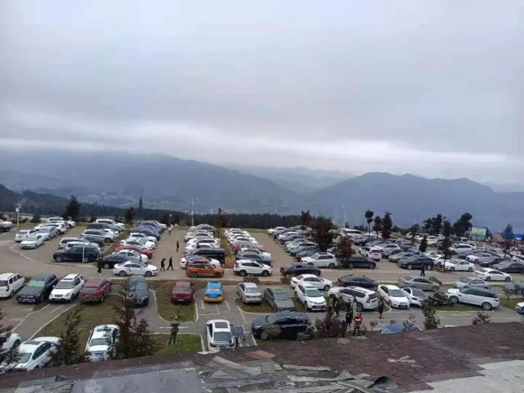 水城：乡村旅游持续火爆 就地过年成新风尚