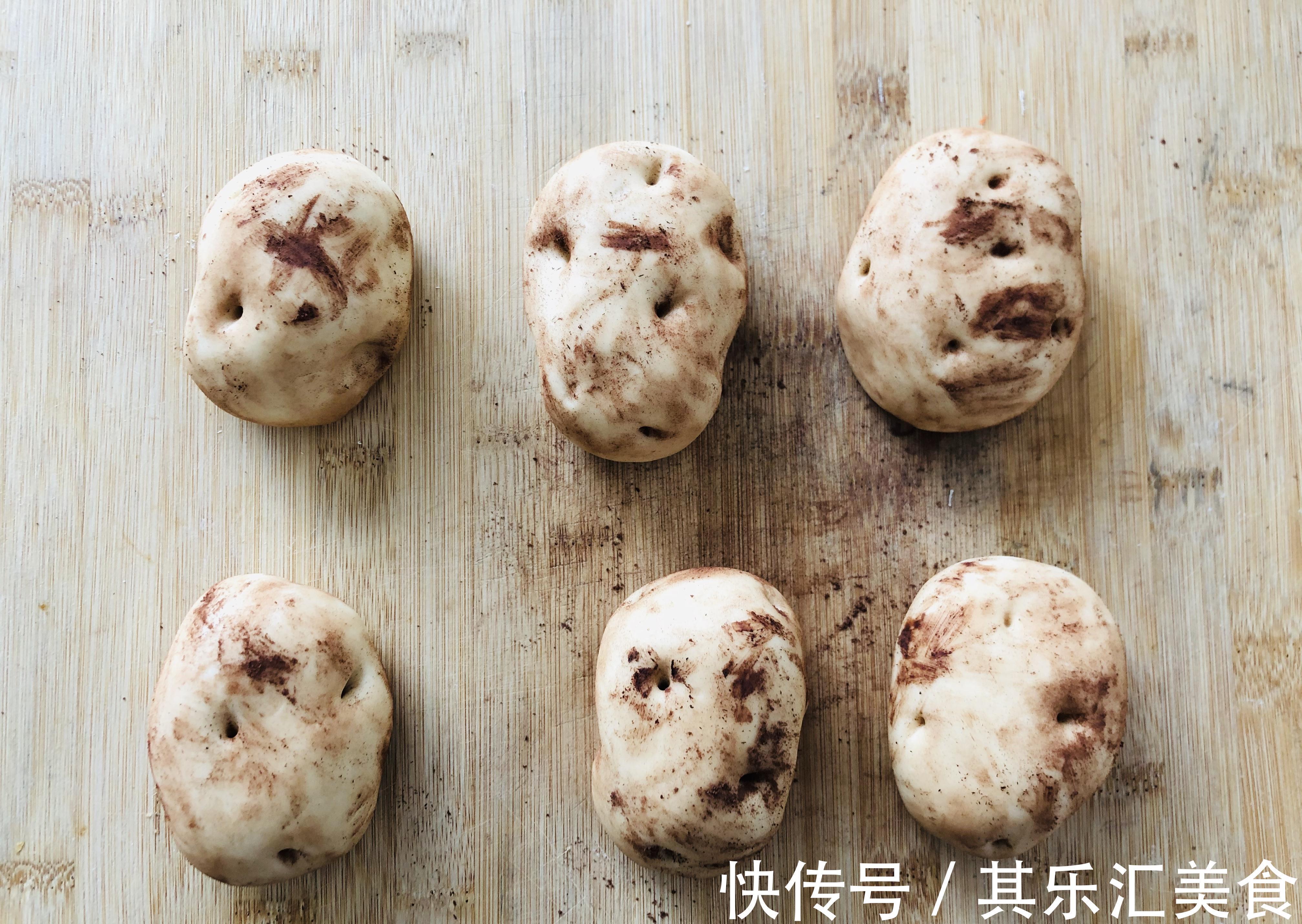 仿真土豆馒头|别总做白面馒头了,试一试仿真土豆馒头,颜值高到不舍得吃了