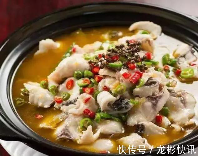 胡椒面|美食推荐西芹百合炒腰果、红烧鸡块、椒盐排骨、仔姜河鱼的做法