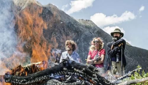 真相|他为了成为登山之王，在8000米山顶抛弃亲弟弟，最后说出真相