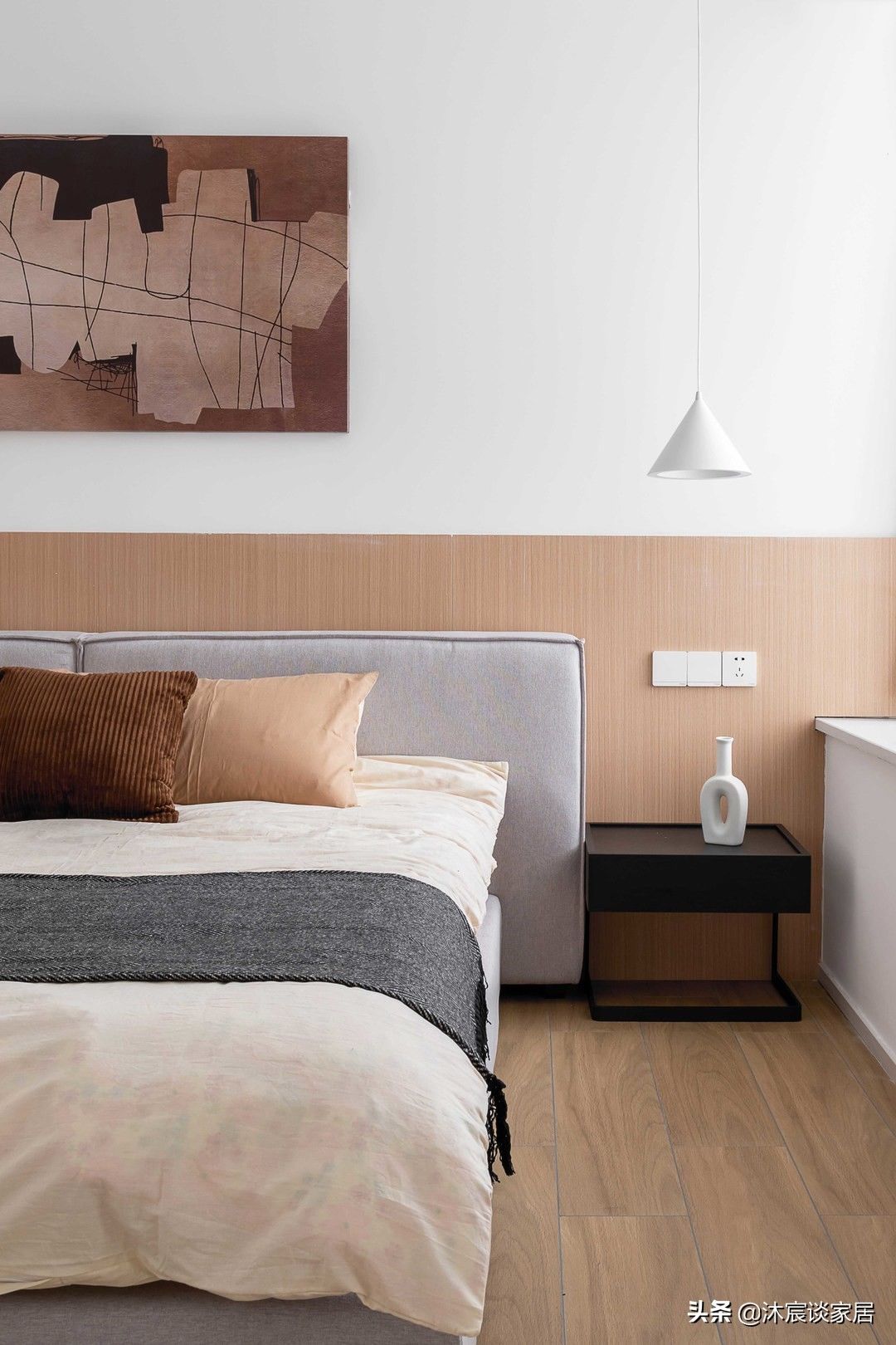 吧台|重庆夫妻的新家,因太会装修而走红,凭白墙与原木就让家温馨治愈