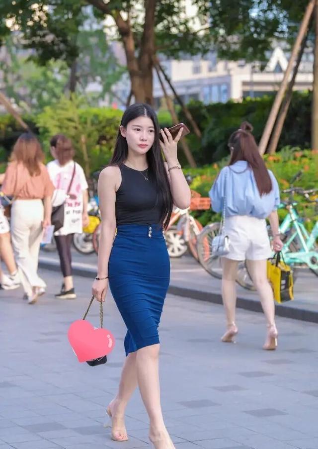 女性|别不服! 见过世面的女性都选择“半身裙”, 只有你还被蒙在鼓里了