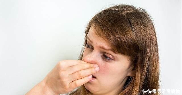 放屁时如果出现此个“现象”，也许是“大肠癌”预兆，一定要留意