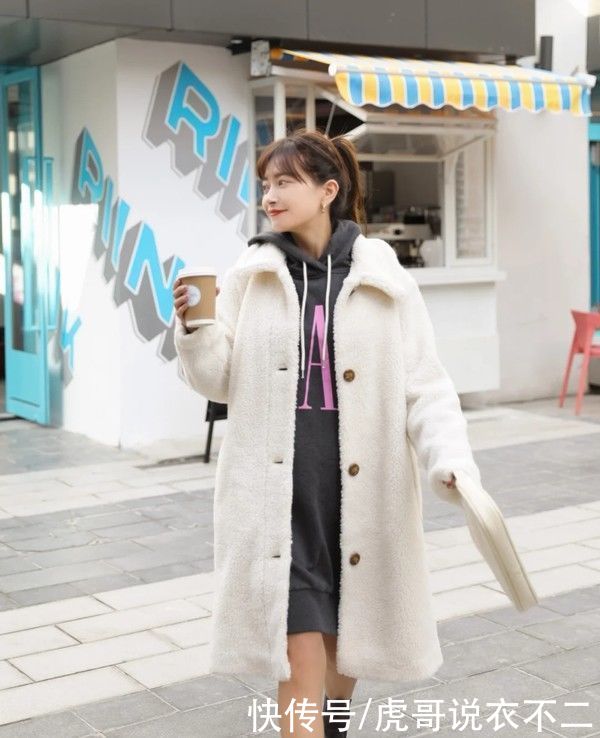 内搭千千万，最好穿的还是这3种，拥有一件就不愁没有时尚感