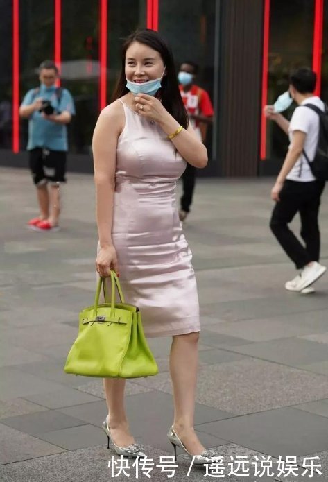 核心|“胯大肩宽”如何应对?找准穿搭的核心点,瞬间扭转颓势!