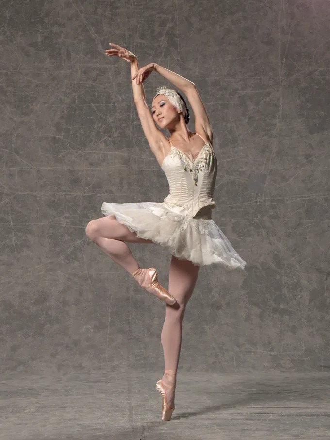 露易斯|最美人体艺术，美的让人无法自拔！