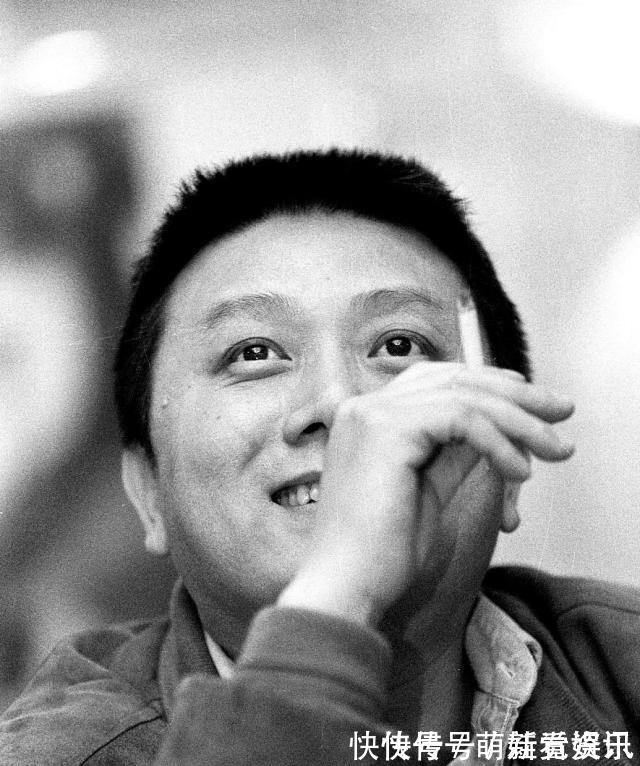 致女儿书@战友周大伟不该在王朔家里看到他家庭中尴尬的一面