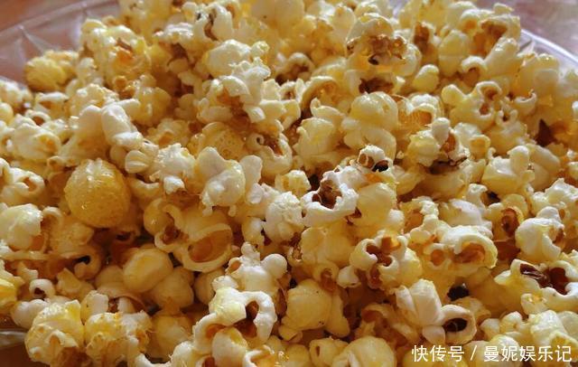 “爆米花”别再花钱买了,一把玉米可以做一锅,有炒菜锅就行