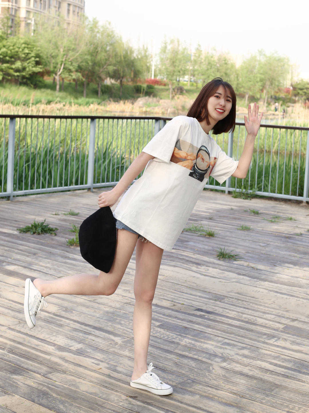 一繁一简|拥有小心机,简约变气质,聚会这样穿就对了