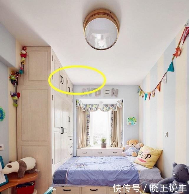 老师傅|榻榻米柜子要不要做到顶?老师傅:对比一下就明白,新房别装错了