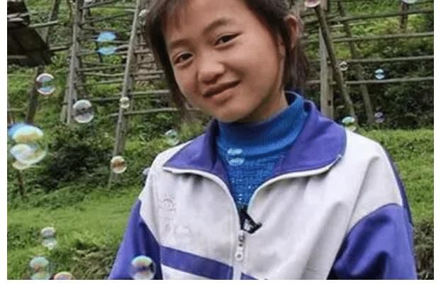 神仙姐姐|《變形計》神仙姐姐火了，為養家糊口輟學當網紅，如今帶男友亮相