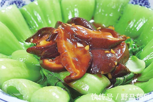 班级|孩子长不高在班级不自信,多吃长高菜,补充钙质,长高1米8有信心