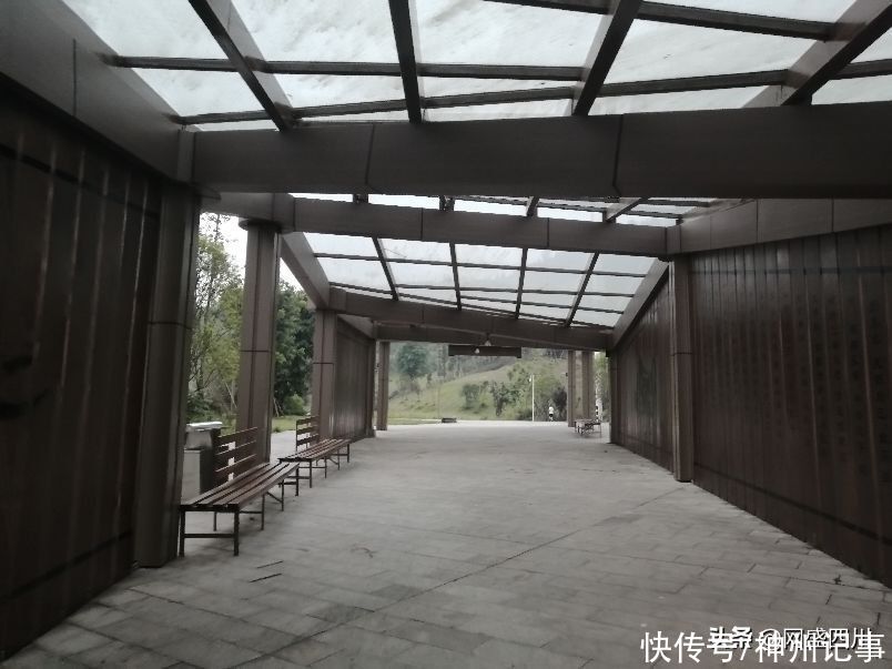 蓬安|逛游百牛赞歌广场，这里风景独好